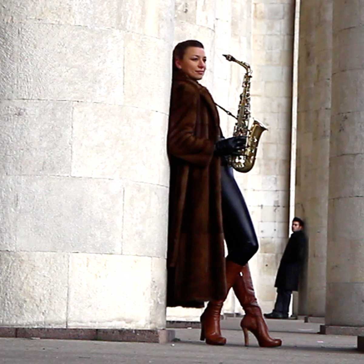 Fashion Saxophonistin Auftritt