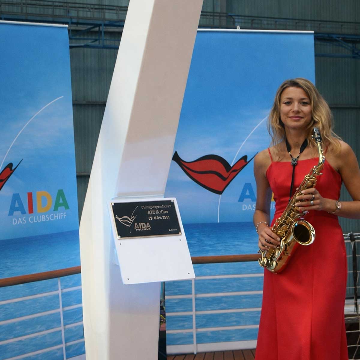 Live Saxophonistin AIDA Event
