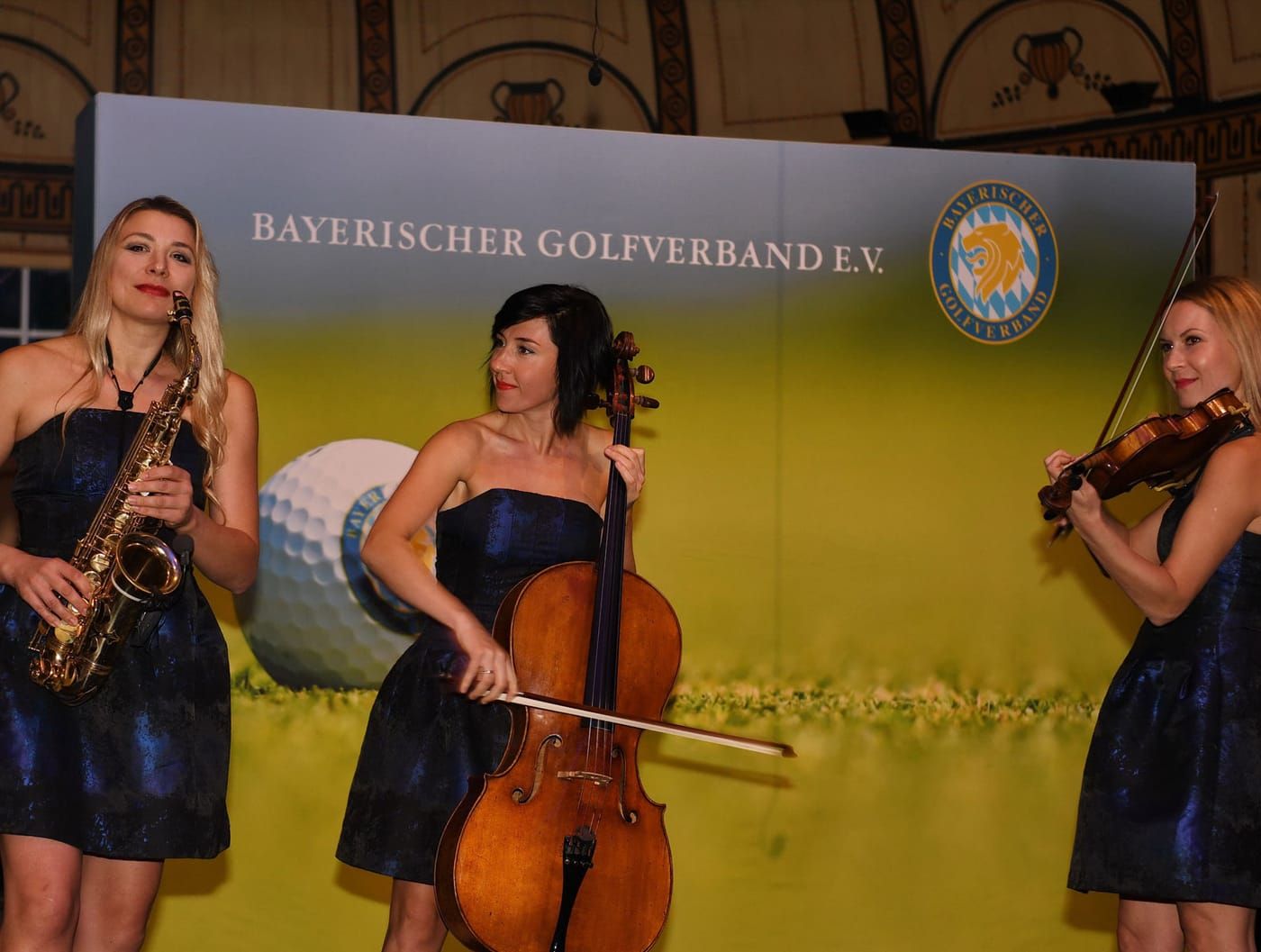 Mobiles Damentrio mit Saxophonistin für Gala und Premium Events