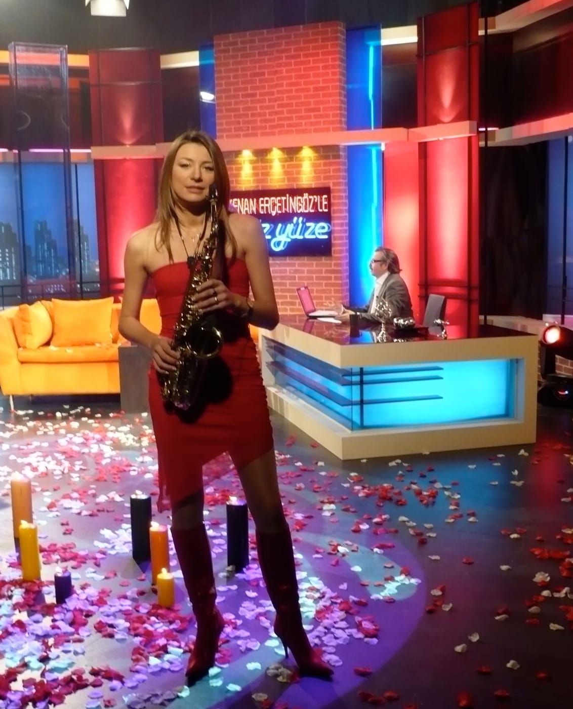 Saxophonistin DJane buchen Event